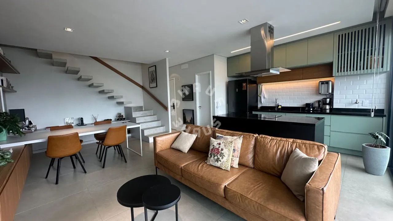 Apartamento Duplex na Vila Olímpia de 103m², com 01 suíte, varanda. 02 vagas de garagem +  - Foto 2