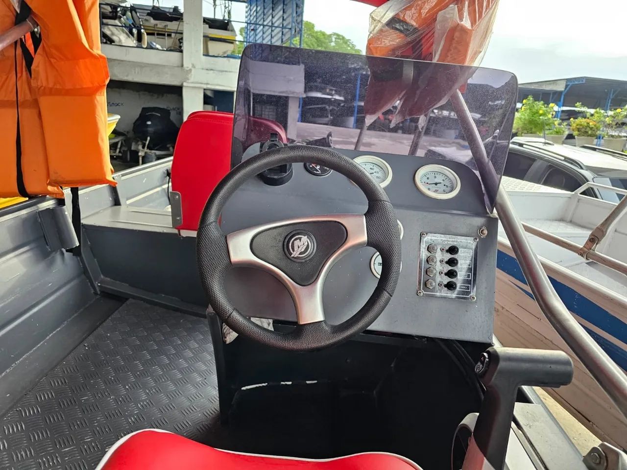 Lancha com Motor Mercury telefone: * - Foto 4