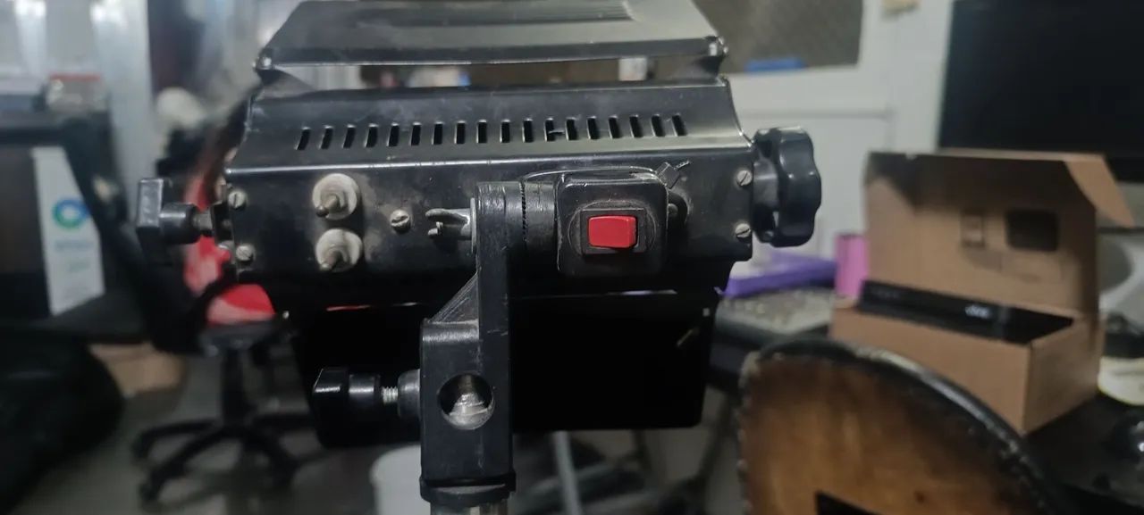 Tripé com luminária para fotos e gravações de vídeo.  - Foto 2