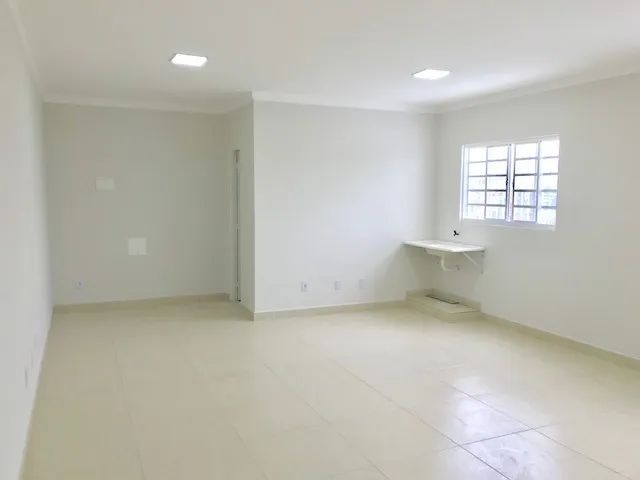 Sala comercial em local Nobre da Samambaia. - Foto 3
