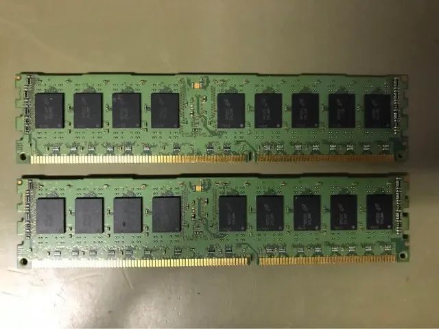 Memória 2GB x2 DDR3 com ECC para servidor - Foto 2