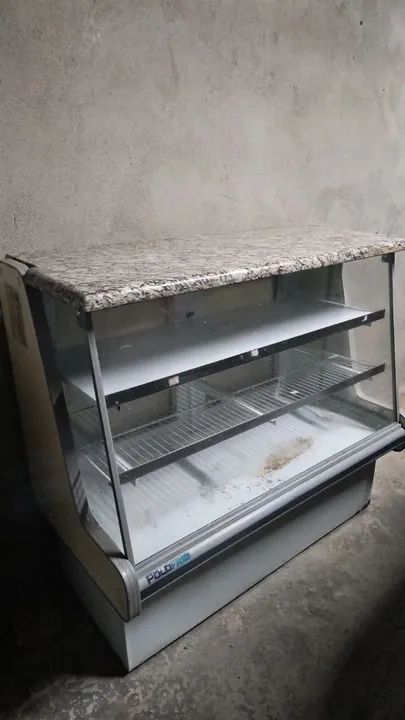 VENDO BALCÃO EXPOSITOR REFRIGERADO FUNCIONANDO PERFEITAMENTE