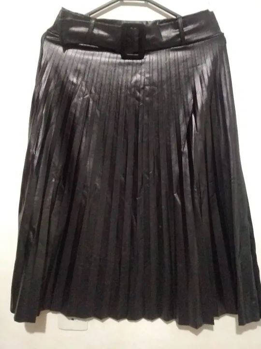 Saia Midi cirrê preto com cinto