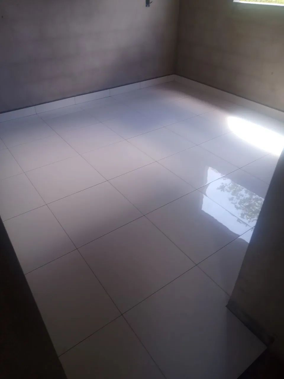 Colocação de porcelanatos pisos e azulejos  - Foto 4