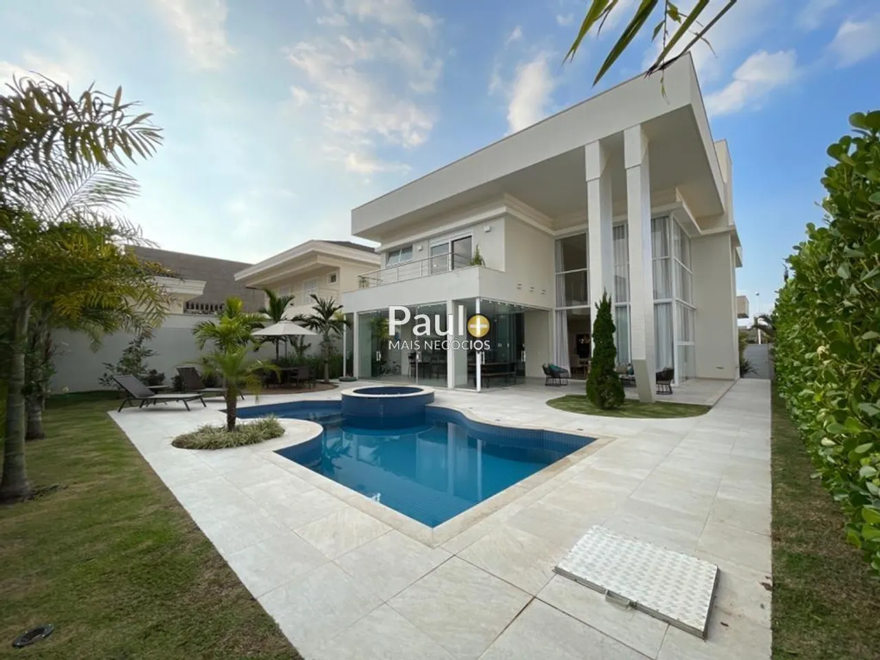 Sobrado à venda em Campinas, Loteamento Mont Blanc Residence, com 4 suítes, com 408 m²