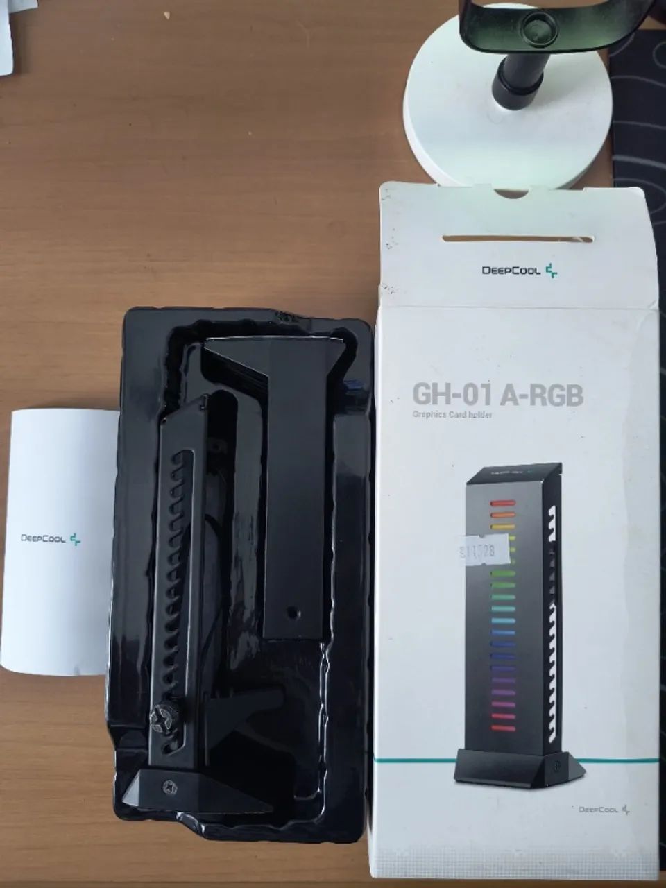 Suporte para Placa de Vídeo Deepcool GH-01 A-RGB