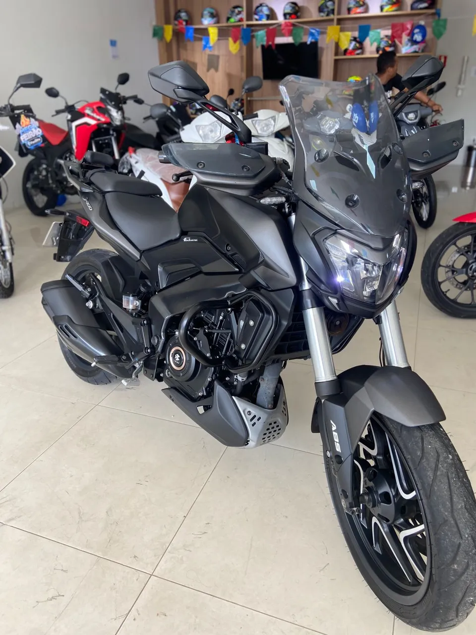 Bajaj Dominar 400 50 cc