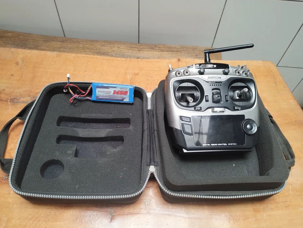 Rádio controle  - Foto 2