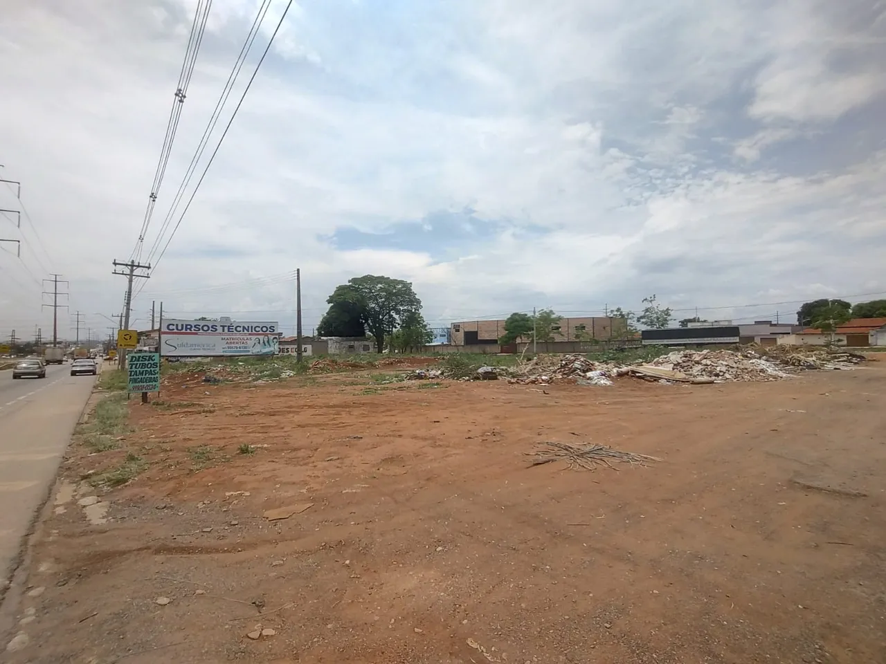 Area 1.143,46 m2 Avenida V-05 Cidade Vera Cruz Aparecida de Goiania