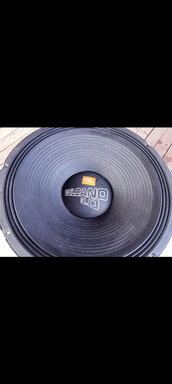 Alto-falante JBL Vulcano 3.0