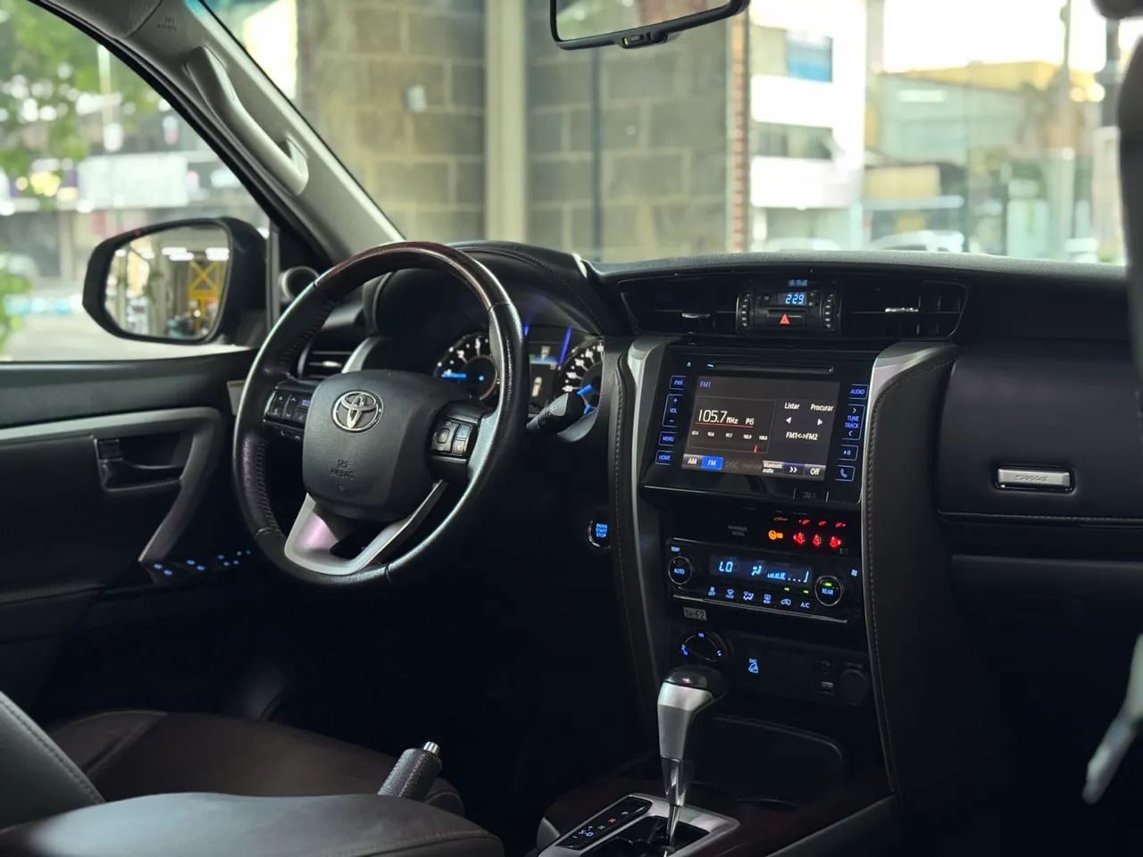 Toyota Hilux SW4 SRX 4X4 2.8 TDI 16V Dies. Aut. 2019 - Foto 11