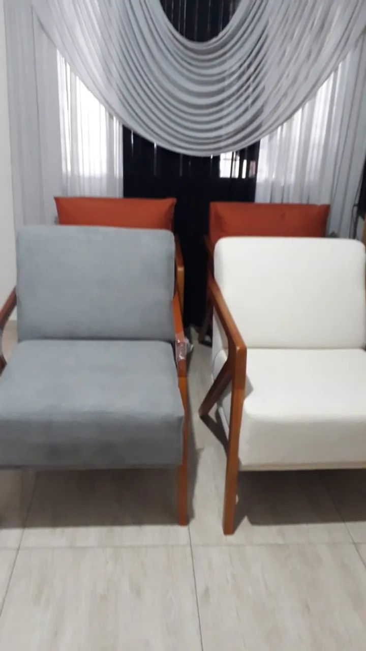 Poltrona Melissa para Sala Base Carvalho Tecido Bouclé e Linho Nova - Foto 4