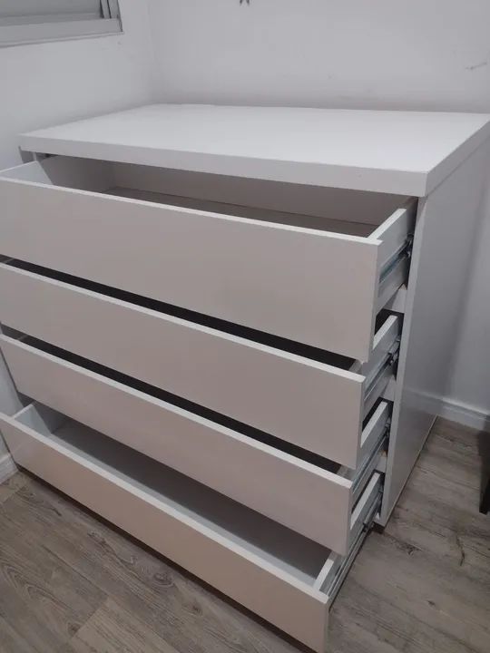 Cômoda grande 4 gavetas