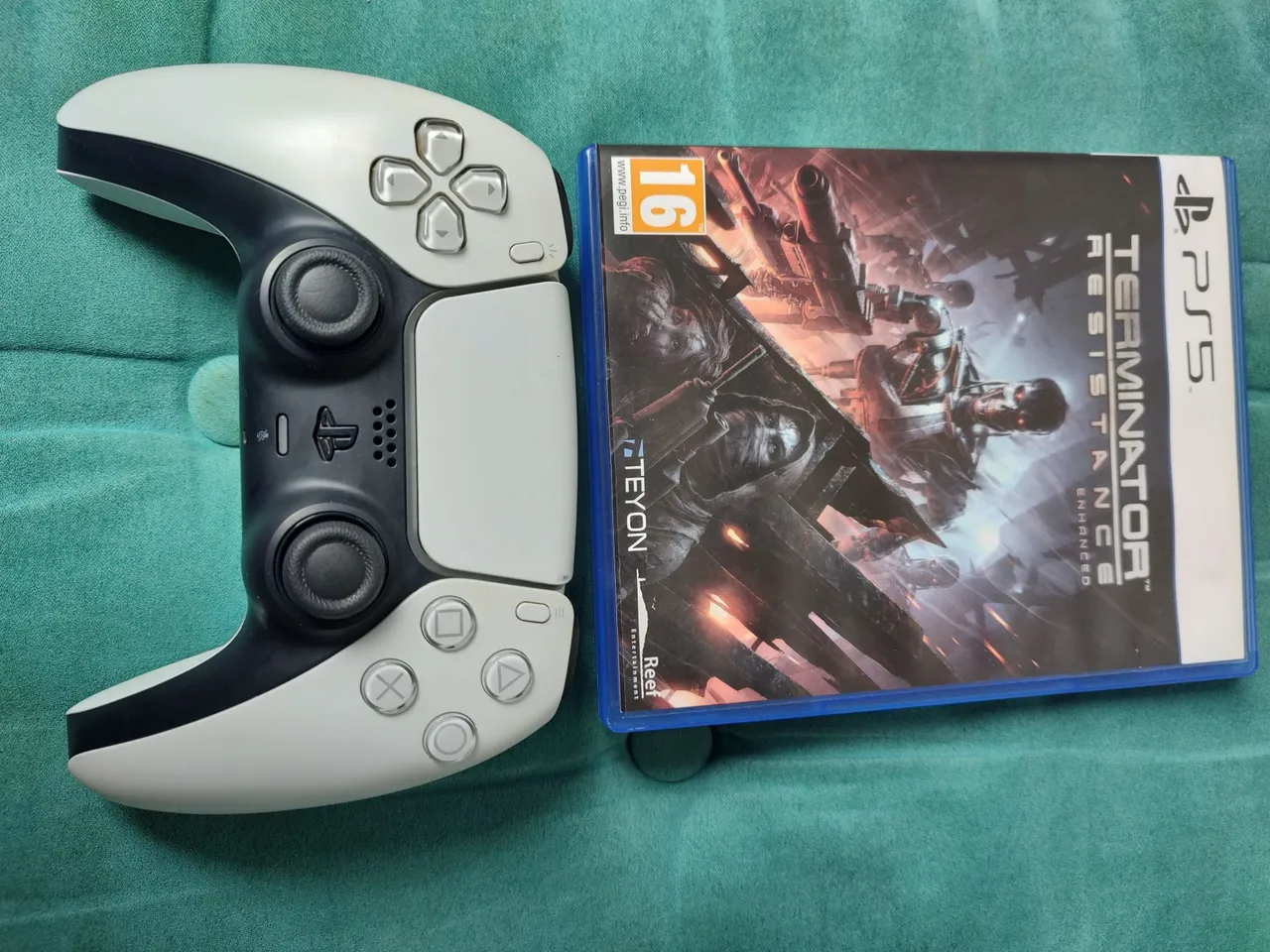 Terminator Resistance Enhanced - PS5 + Controle DualSense