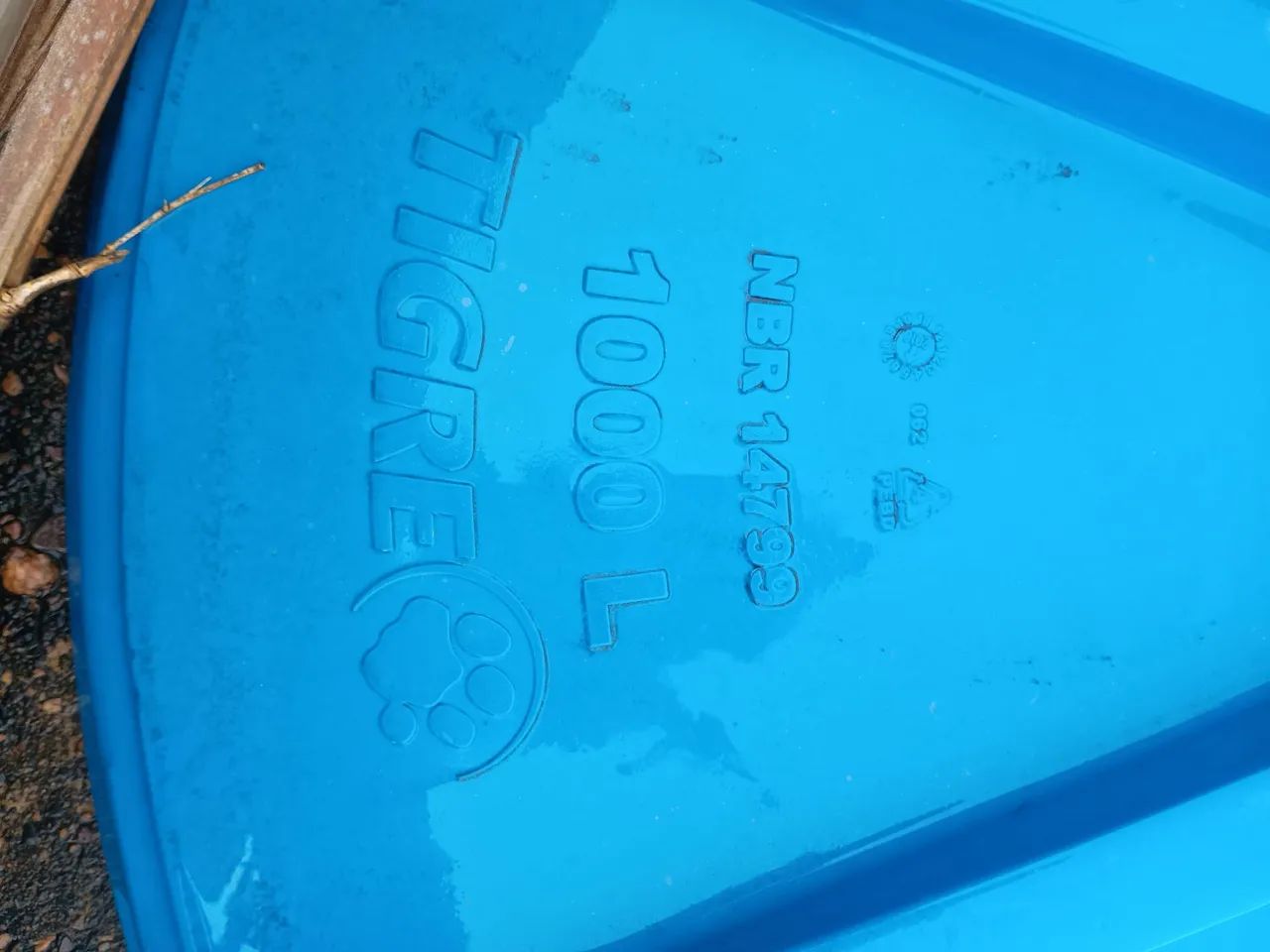 Water tank cover
