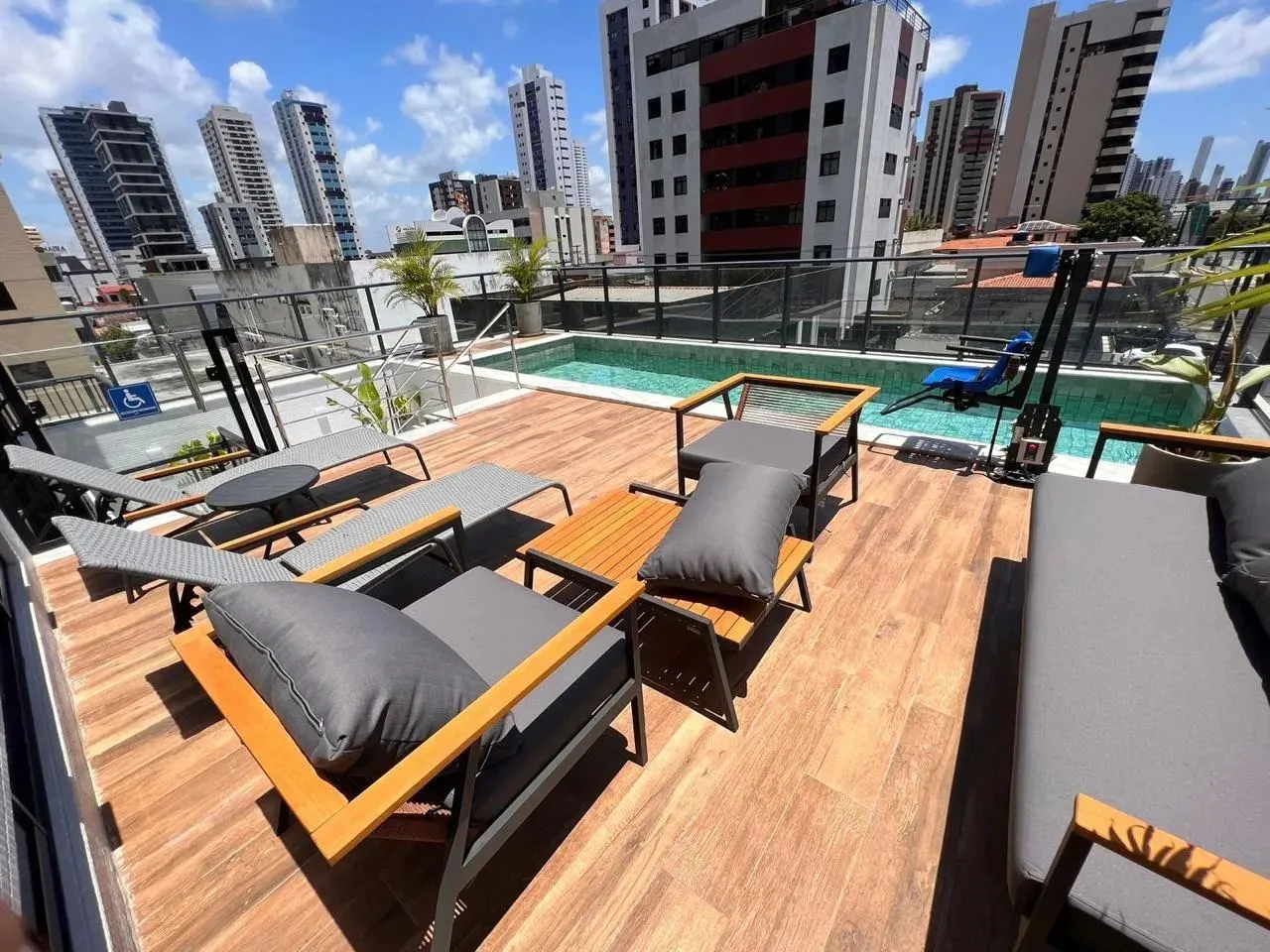 Flat  projetado para alugar em Manaira