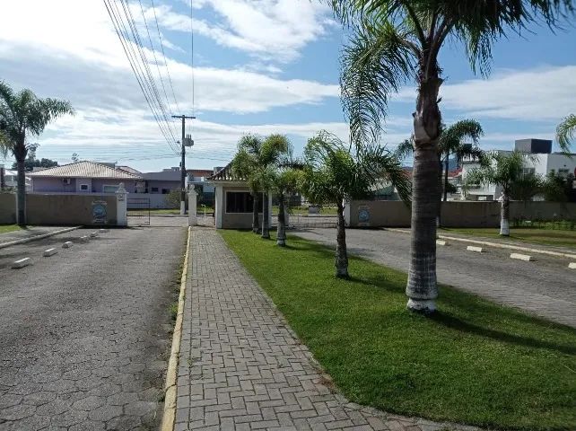 Terreno em condomínio fechado 400 Metros da praia de Canasvieiras 420M2 - Foto 3