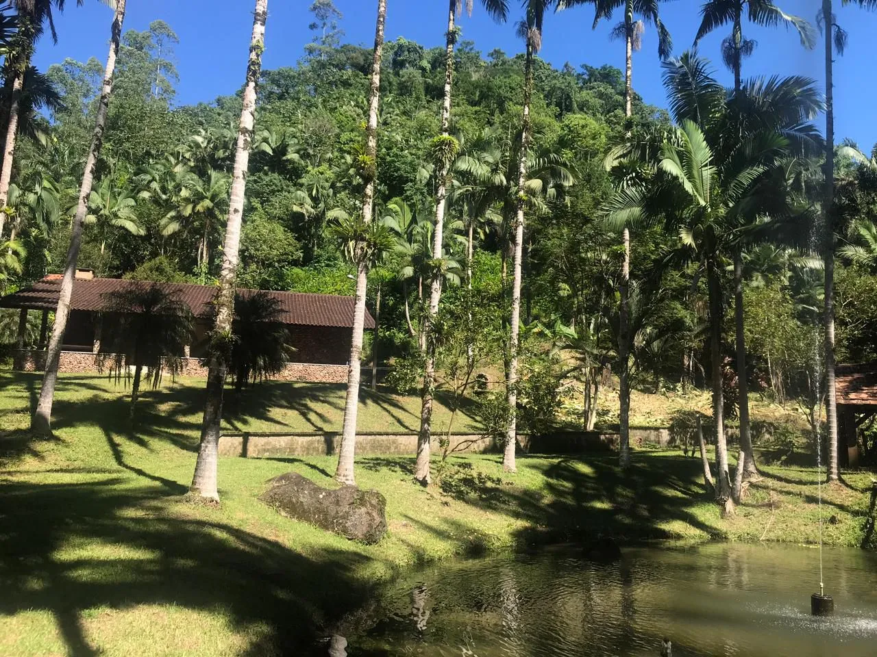 Mega sitio c 570 mil m2 com cachoeiras