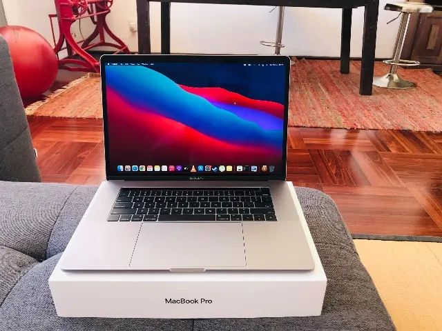 Macbook Pro 15 i9 32GB 1TB - Top de Linha Configuração Máxima