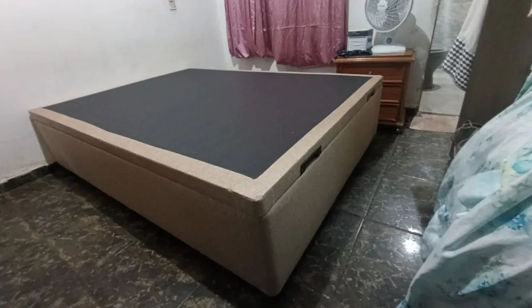 Cama box baú reforçada em madeira no tecido linho  - Foto 2