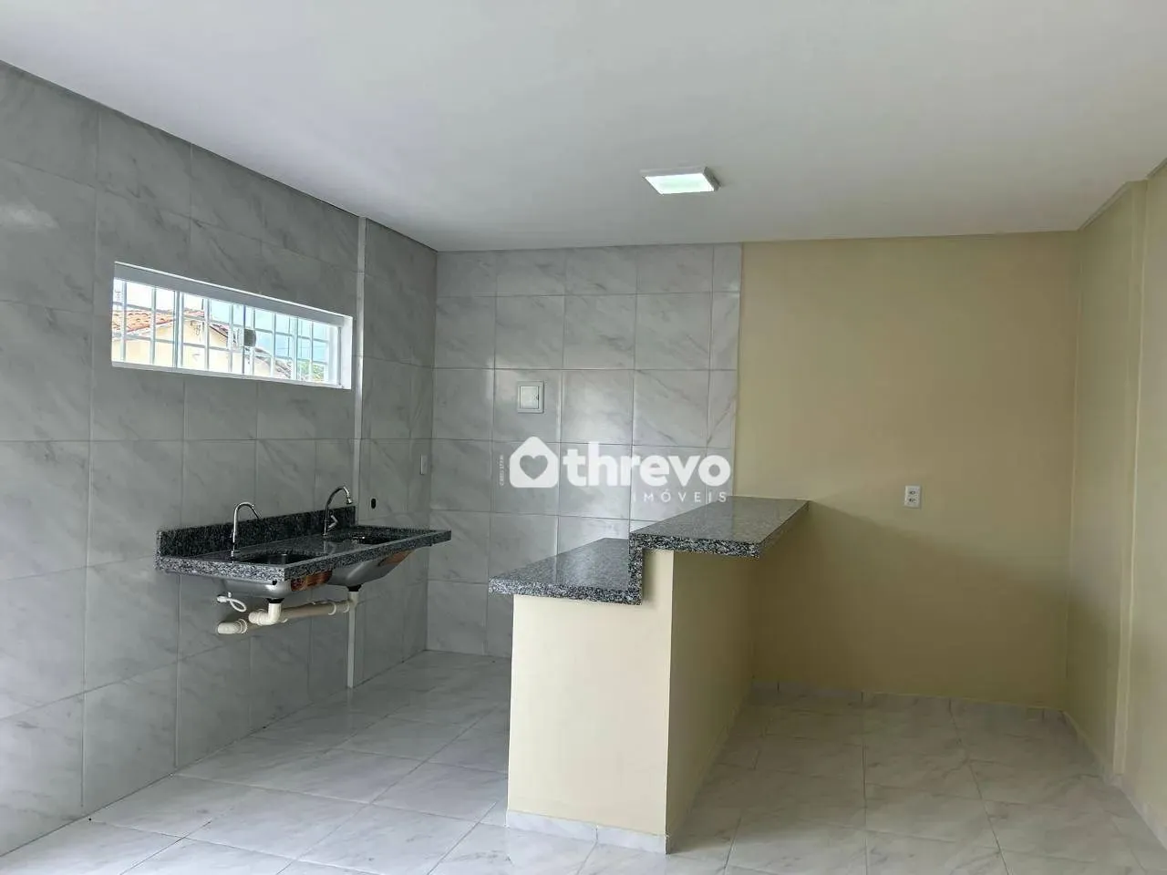 Casa com 1 dormitório para alugar, 40 m² por R$ 750,00/mês - Itararé - Teresina/PI