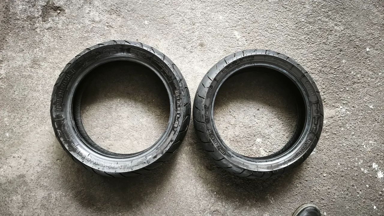 Vendo 2 pneus moto Yamaha Nmax 160