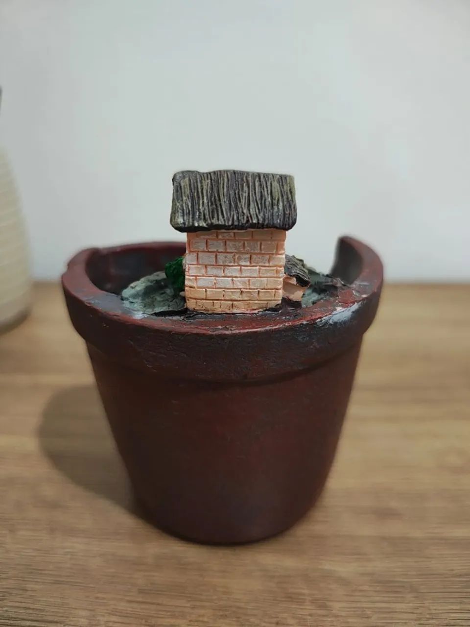 Mini vaso com casinha para suculentas 8,5cm x 9cm  - Foto 4
