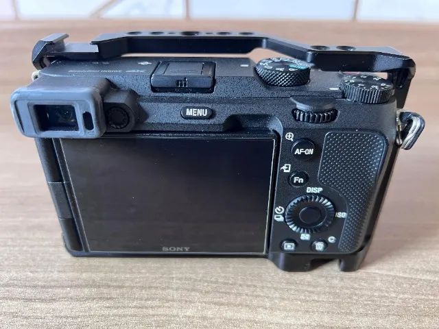 Câmera Sony Alpha a7C 24.2Mp 4k Mirrorless - Foto 4