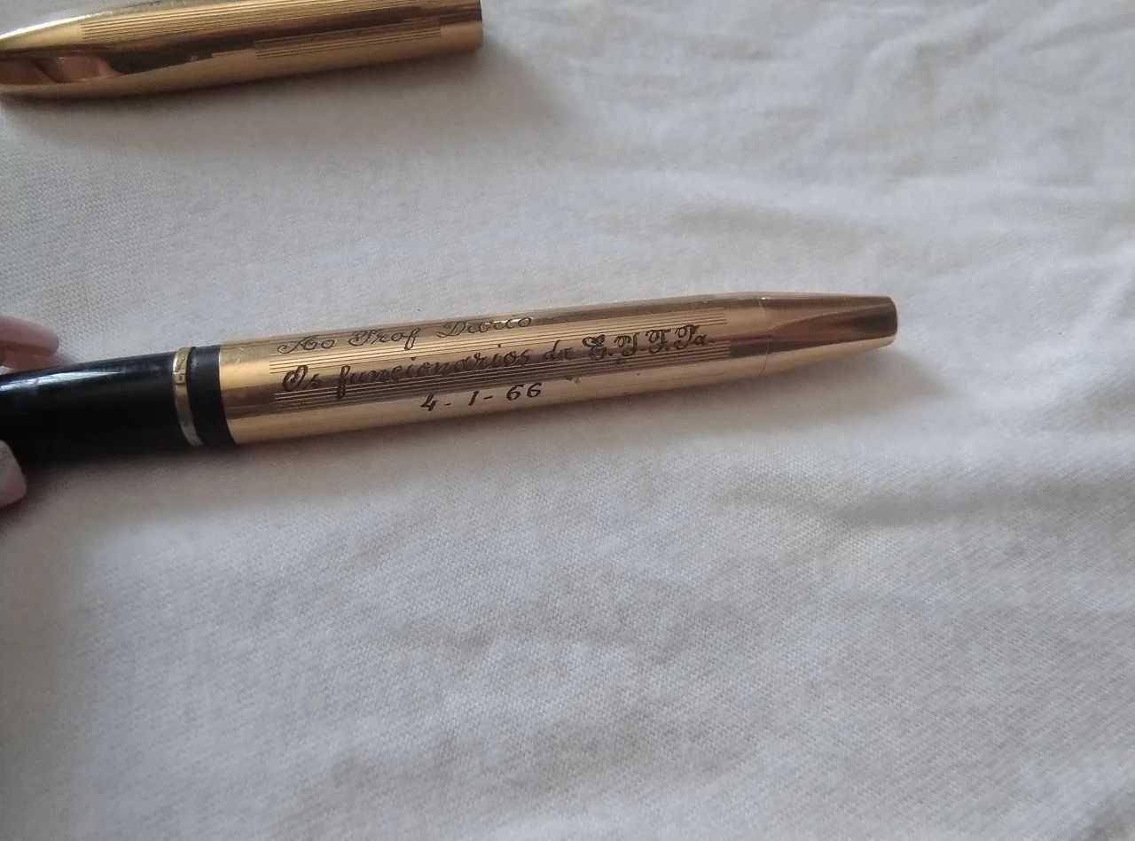 Caneta tinteiro sheaffer folheada a ouro 23k  - Foto 6