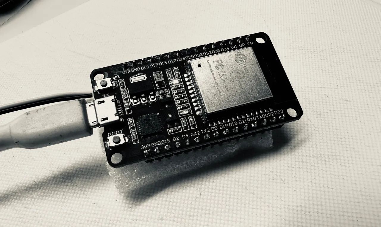 Placa Nerdminer Bitcoin BTC mineradora mineração - Peças de Hardware -  Loteamento Remanso Campineiro, Hortolândia 1381024747 | OLX