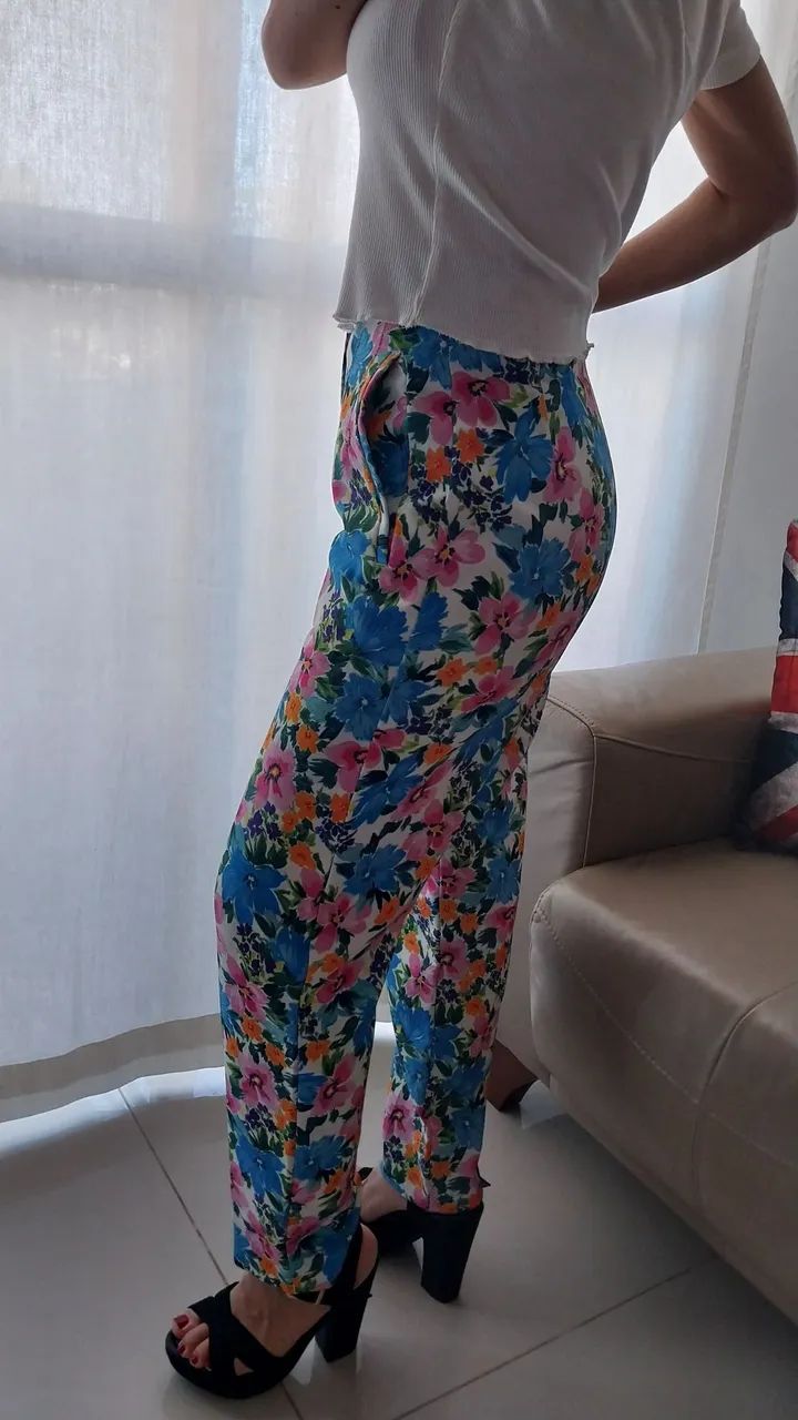 Calça zara  floral - Foto 2