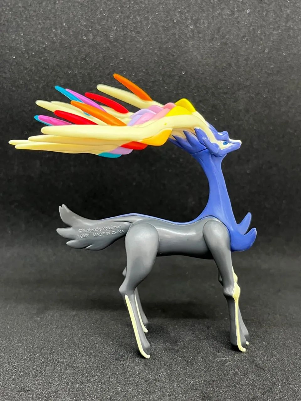 boneco pokémon xerneas da takara tomy - Foto 3