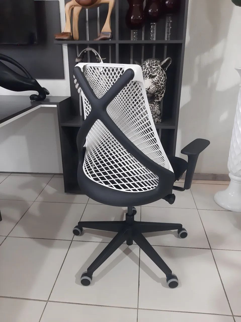 Cadeira de Escritório Ergonômica  - Foto 2