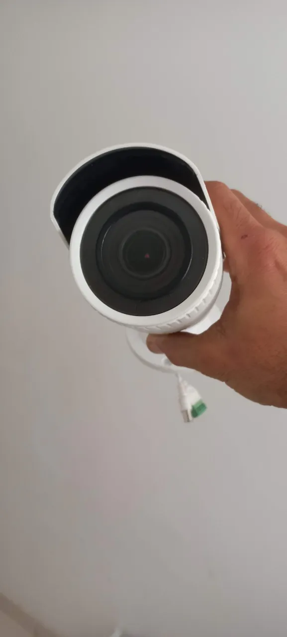 Câmera IP Hikvision Bullet Varifocal 2.8-12mm