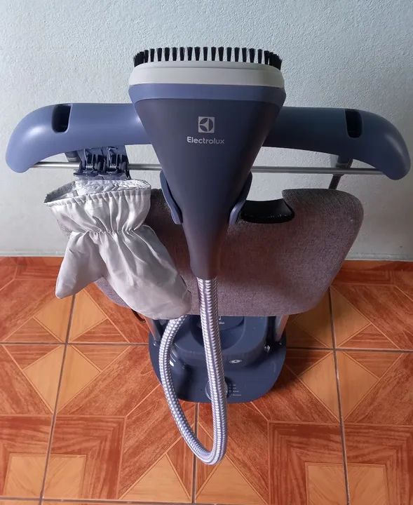 Vaporizador de Roupas Electrolux Expert - Foto 3