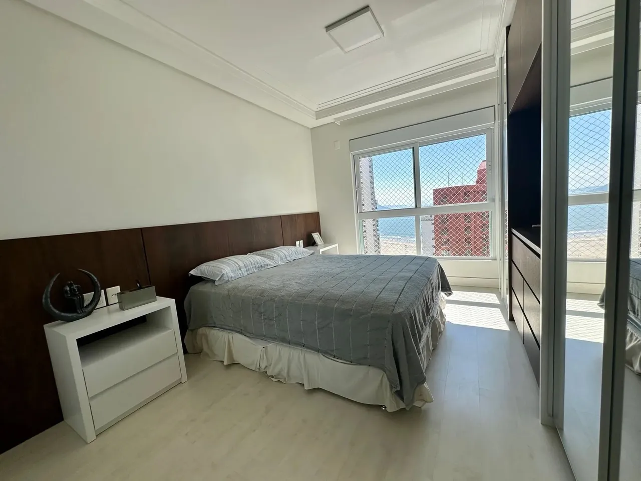 Apartamento lindo no Villa Serena Home Club em Balneário Camboriú