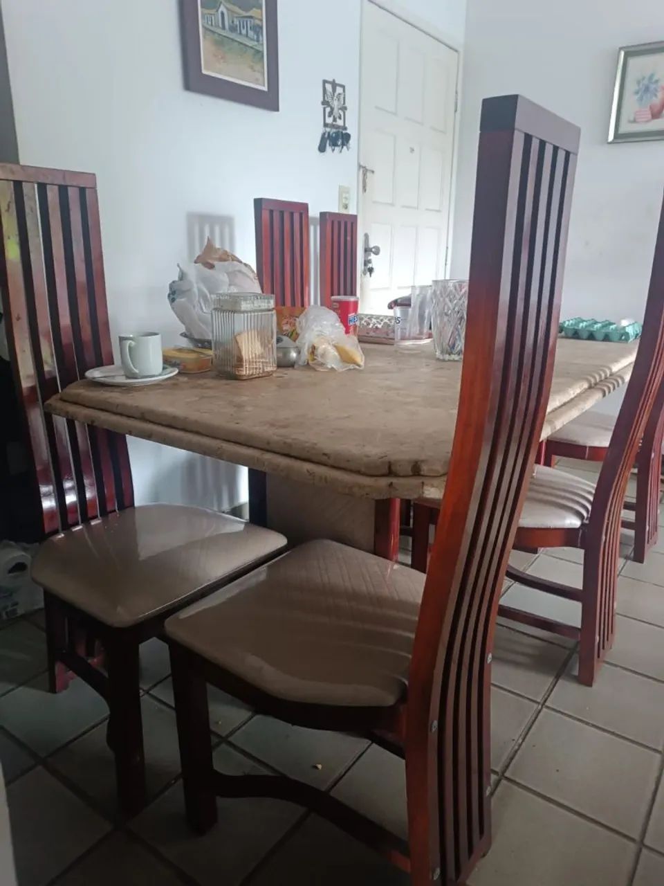 Mesa de Jantar em Madeira com Tampo de Mármore - Foto 2