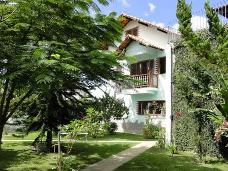 Casa com 4 quartos à venda, 344 m² por R$ 1.500.000 - Golfe - Teresópolis/RJ
