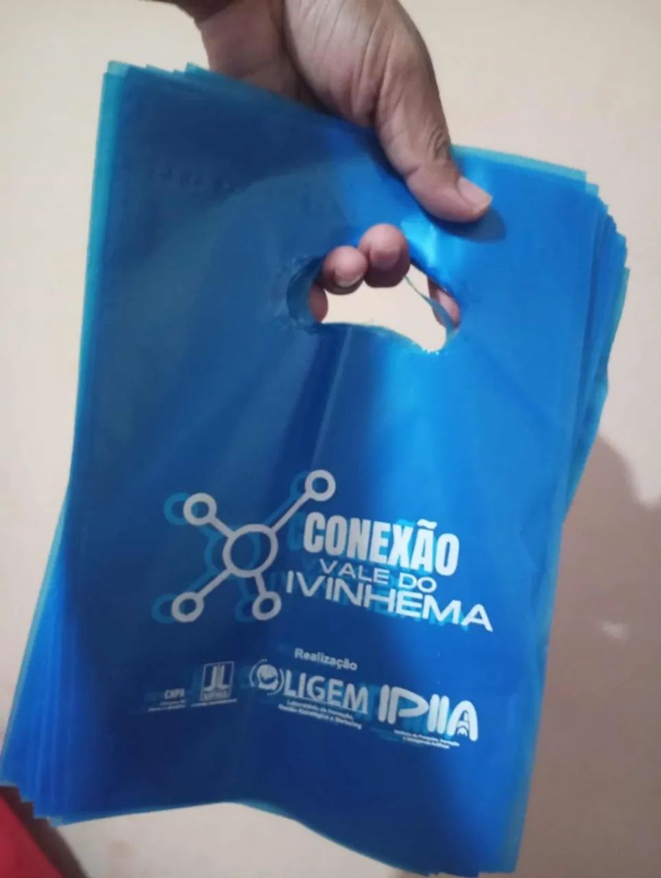Sacola de papel e plastico personalizadas - Foto 4