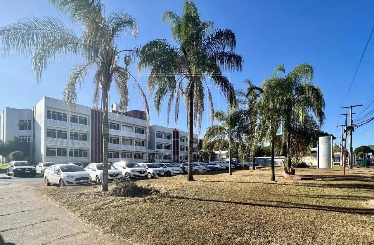 Invista na Asa Sul: Sala Comercial Estrategicamente Localizada!