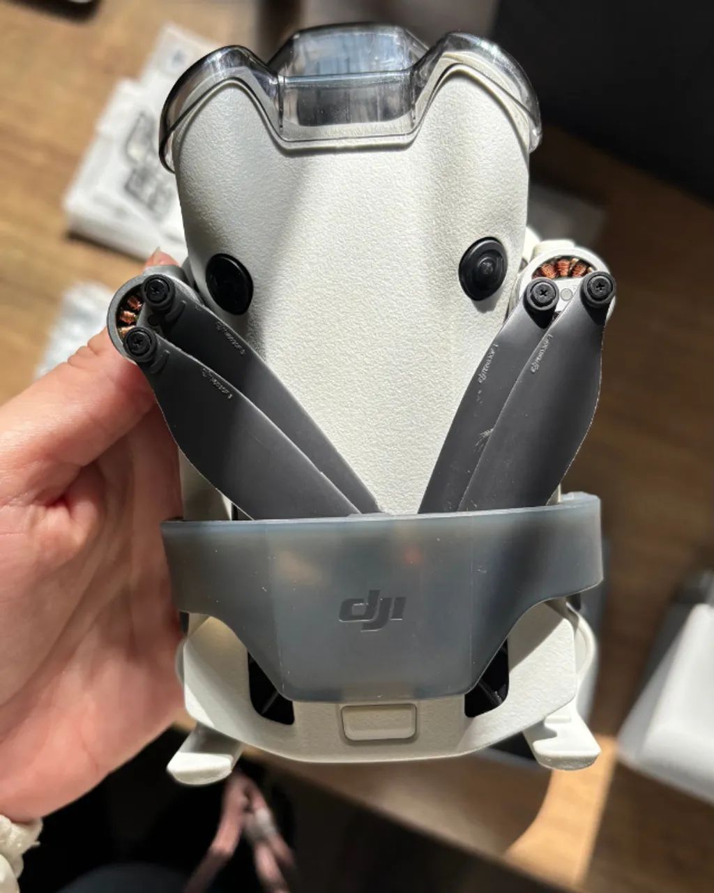 Vendo drone DJI Mini 4 Pro IMPECÁVEL + Acessórios lacrados + BÔNUS