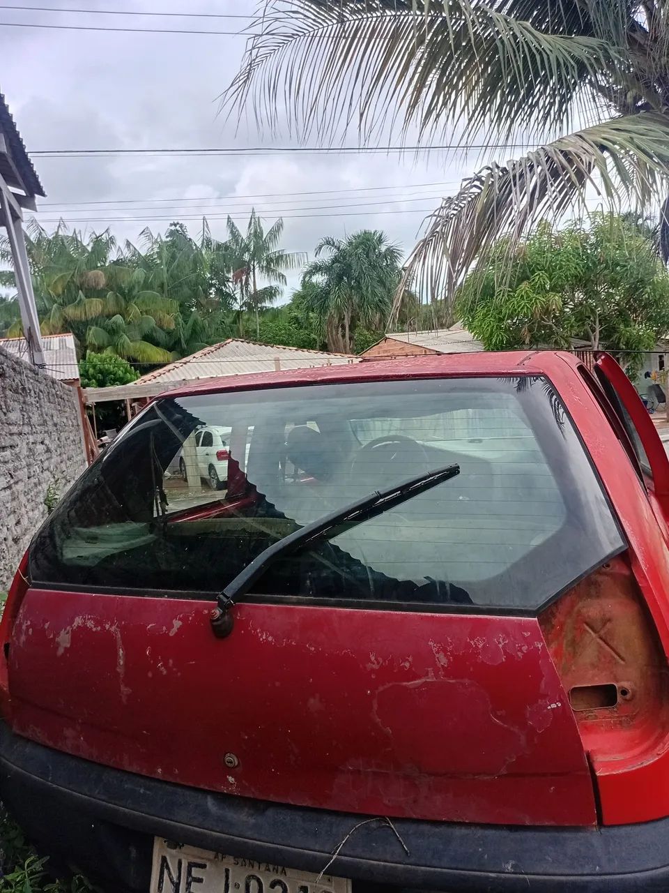 Carro para peças - Fiat Uno vermelho - Foto 2