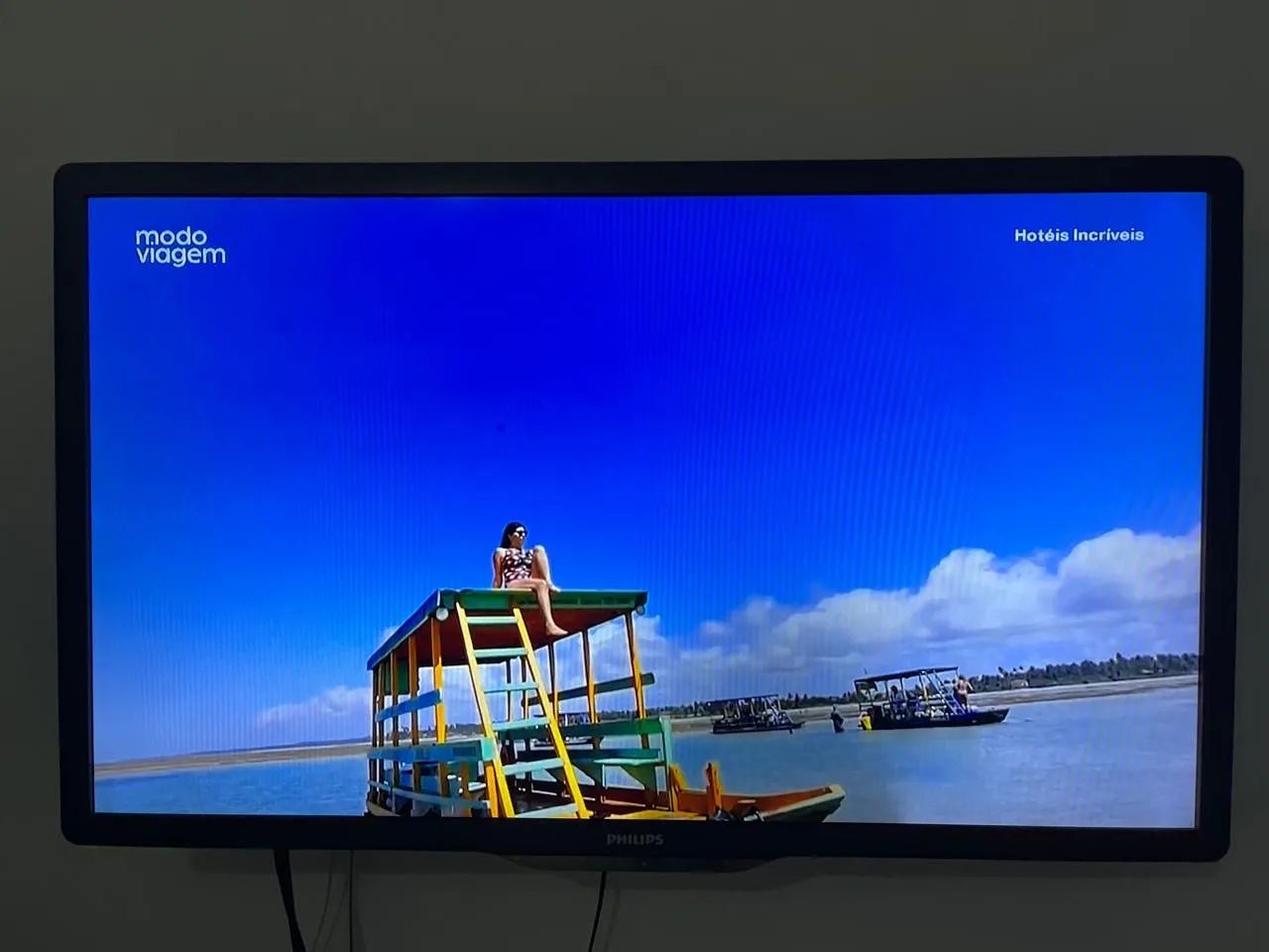 Tv Phillips 46PFL7606D/78  Ambilight 46 polegadas64522272376833120