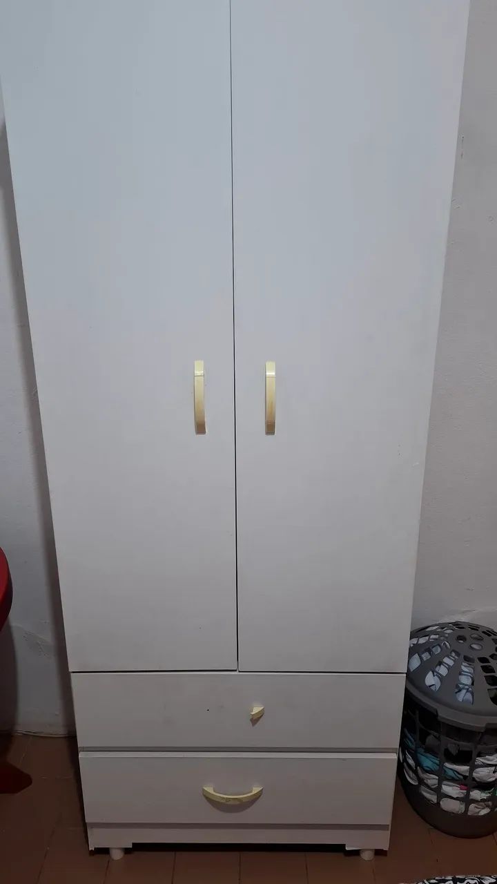 Guarda roupas 64299972368386120