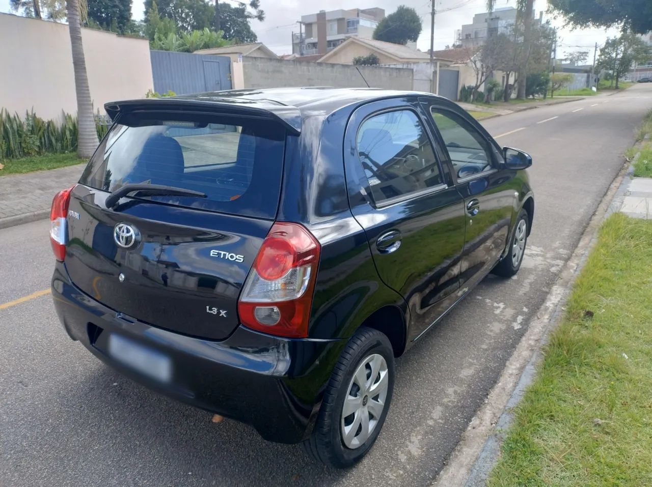 Toyota Etios X 1.3 flex 2015 Manual - Foto 5