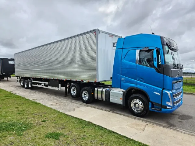 Volvo FH 460 6x2 Globetrotter Ano 25 0km Pronta Entrega Farol Full Led + Baú 30 plts 0km