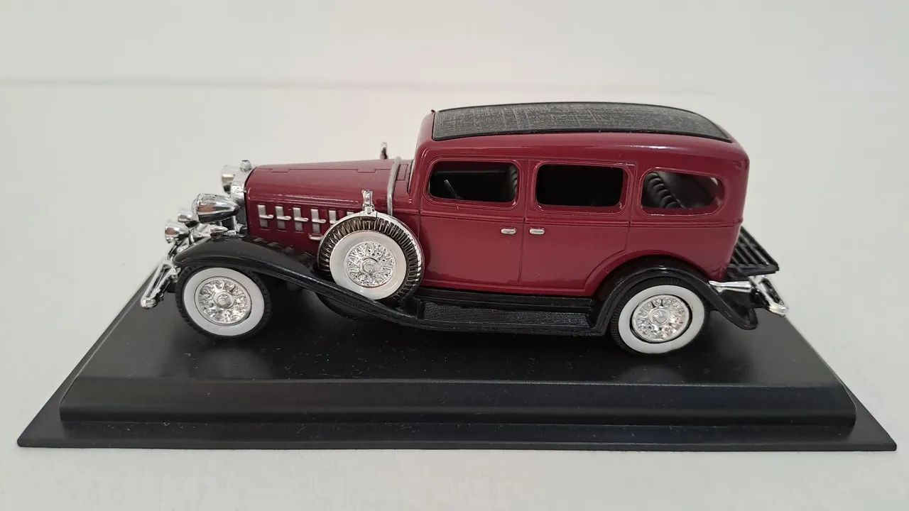 ** MT Cadillac 4-dr Hard Top 1932 esc. 1:43 AmerCom Collection - Foto 3
