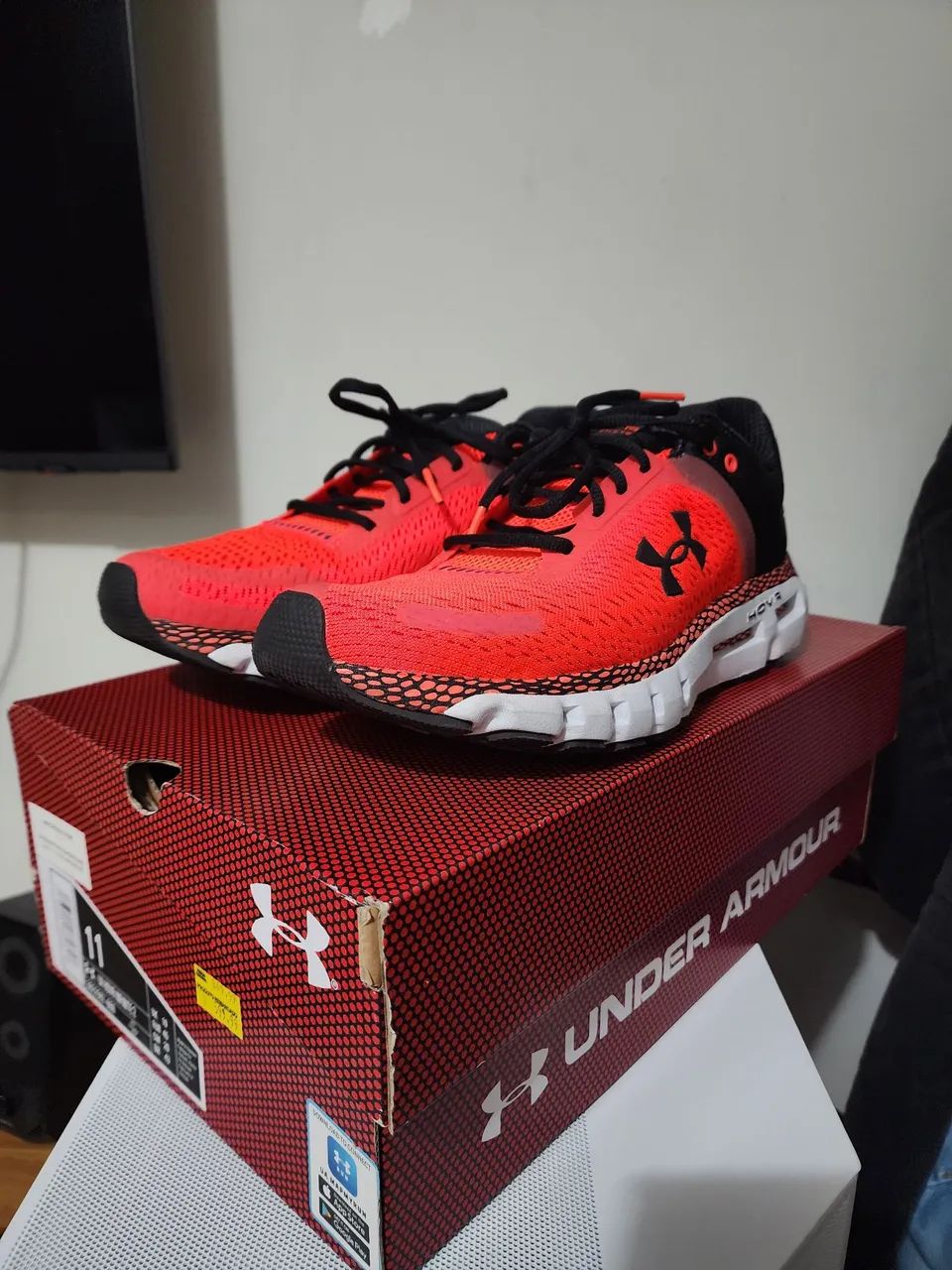 Tênis Under Armour HOVR Infinite 2 - Vermelho