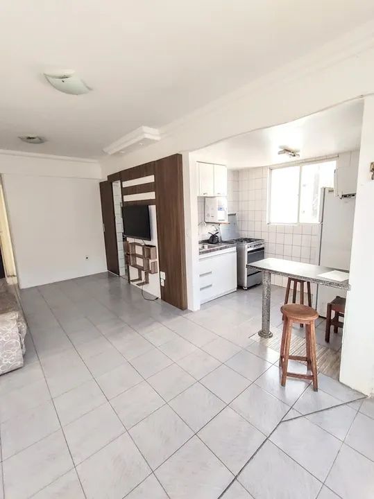 Alugo - Quarto e sala mobiliado na Ponta Verde, próximo a praça do Skate - Foto 3