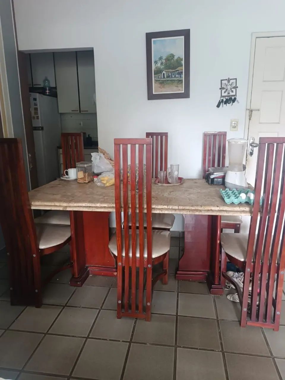 Mesa de Jantar em Madeira com Tampo de Mármore